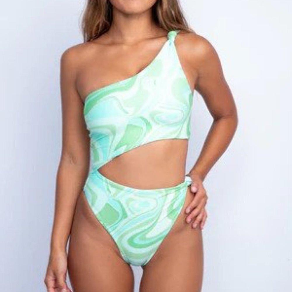 SKATIE Nicole One Piece in Bermuda size XS NWT